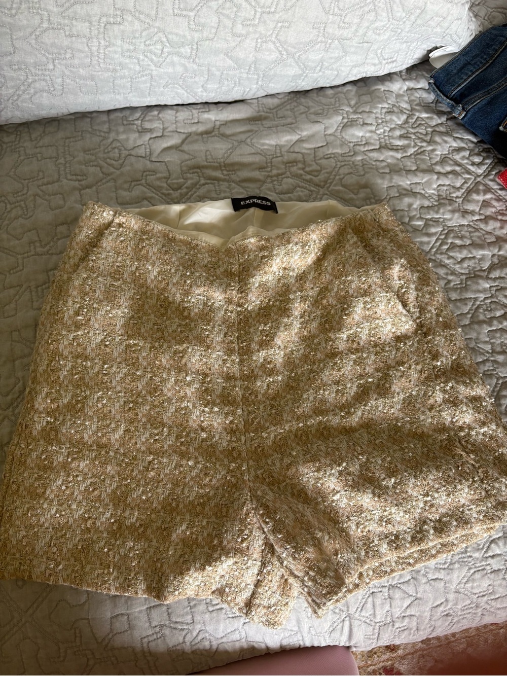 Express Gold  Shorts